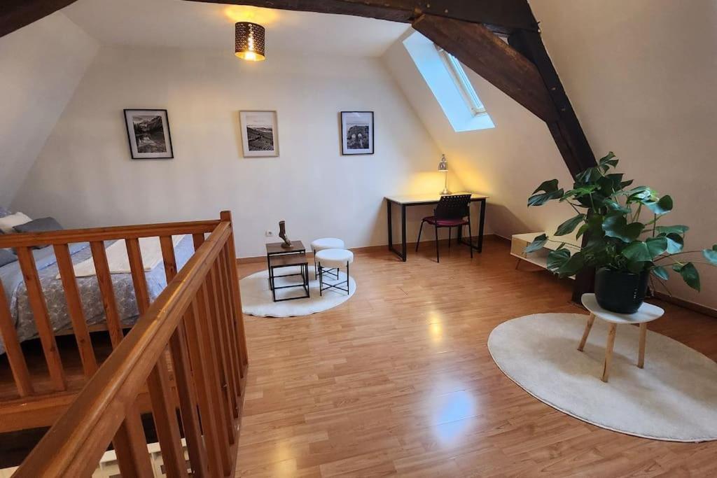 Апартаменты Grand Duplex Du Beffroi Дуэ Экстерьер фото