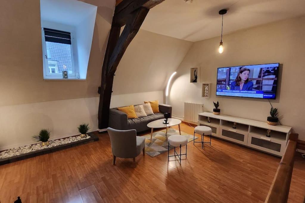 Апартаменты Grand Duplex Du Beffroi Дуэ Экстерьер фото